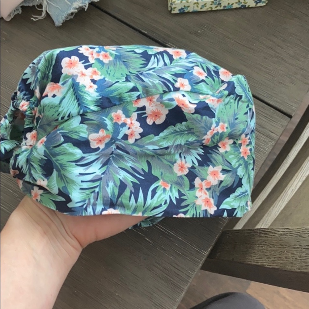 Tropical print scrub cap